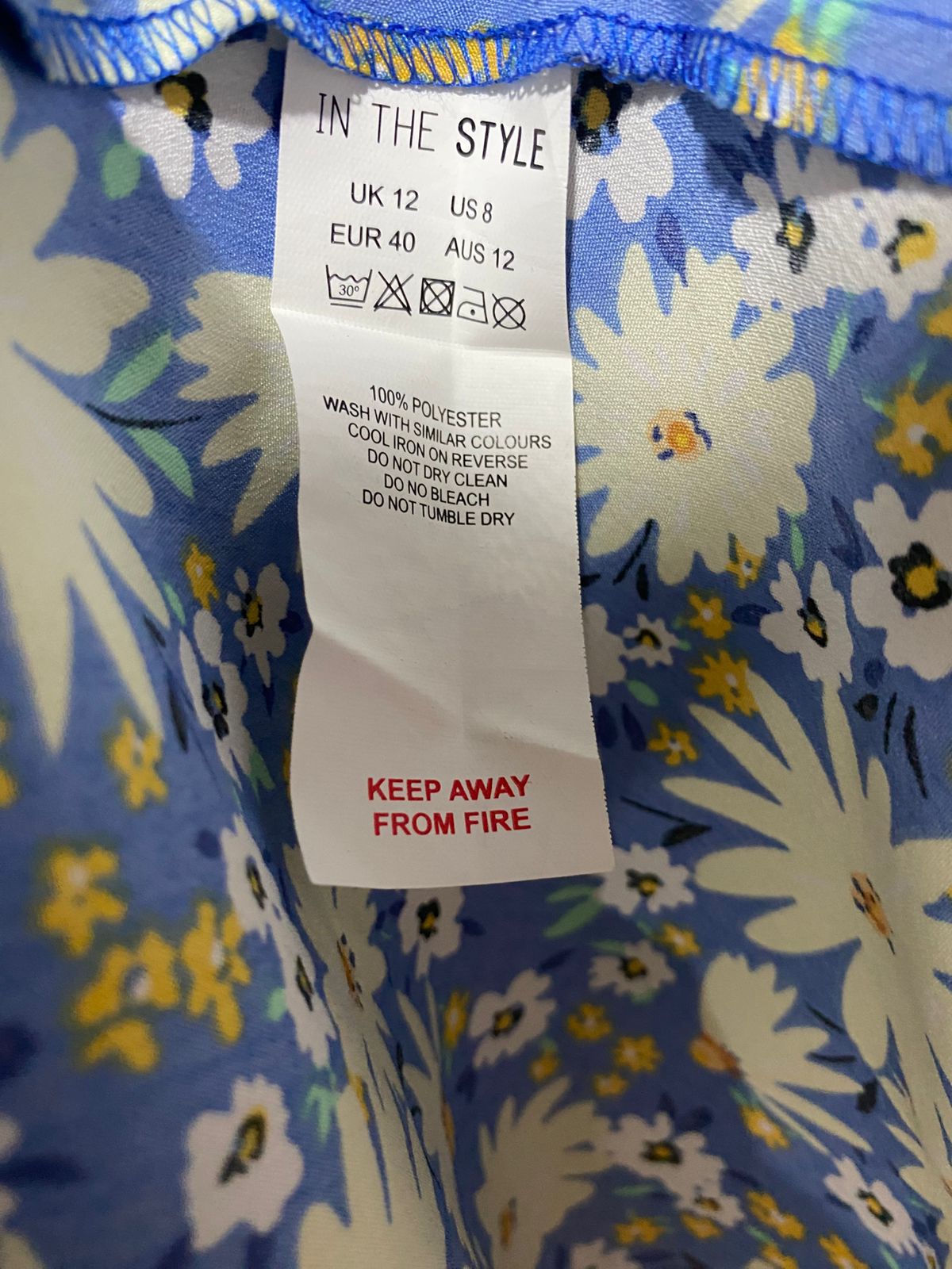 |M| BUST 19| B9| VIBRANT BLUE DAISY FLORAL V-NECK MIDI DRESS WITH BACK TIE