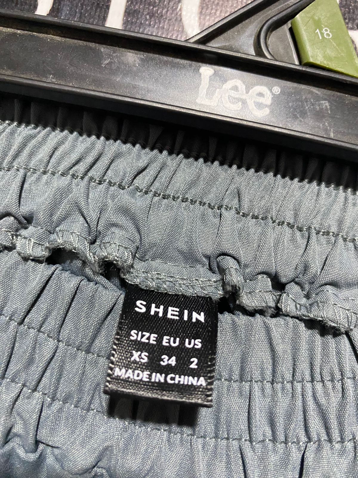 SHEIN | S| WAIST 24| B9| CHARCOAL GREY WIDE-LEG ELASTIC WAIST CARGO PANTS