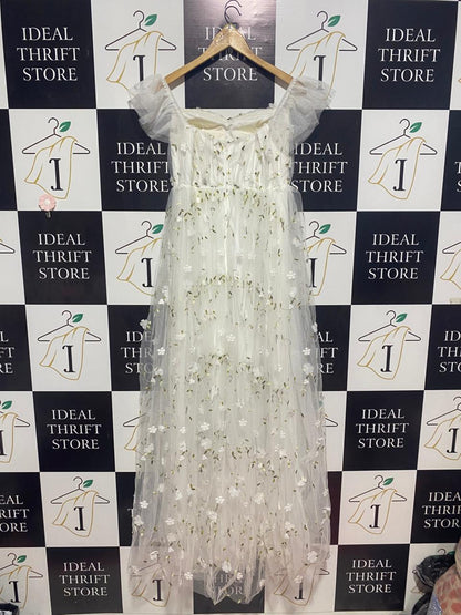 |S| BUST 15 | B9| WHITE FLORAL EMBROIDERED TULLE MAXI DRESS