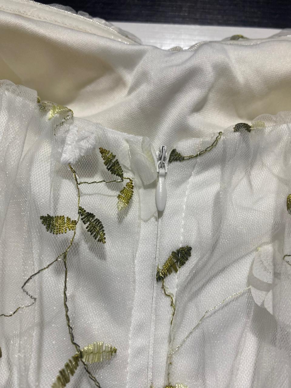 |S| BUST 15 | B9| WHITE FLORAL EMBROIDERED TULLE MAXI DRESS