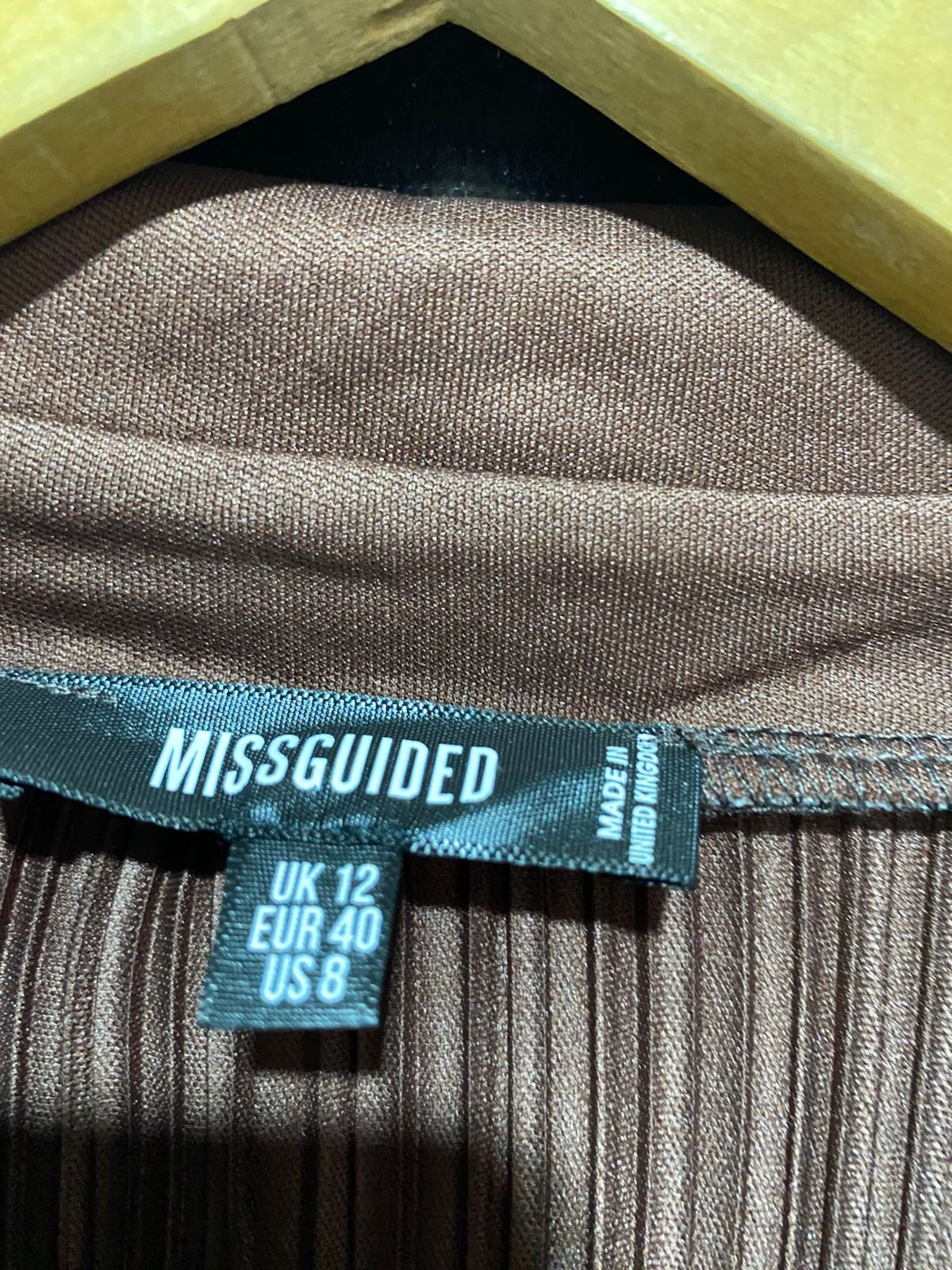 MISSGUIDED | M| BUST 18| B 10| MANGO BROWN PLISSÉ BUTTON-DOWN MINI DRESS