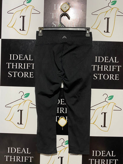 ROCK WEAR |S| WAIST 26| B10| WOMEN'S PREMIUM BLACK TEXTURED CROPPED PERFORMANCE LEGGINGS