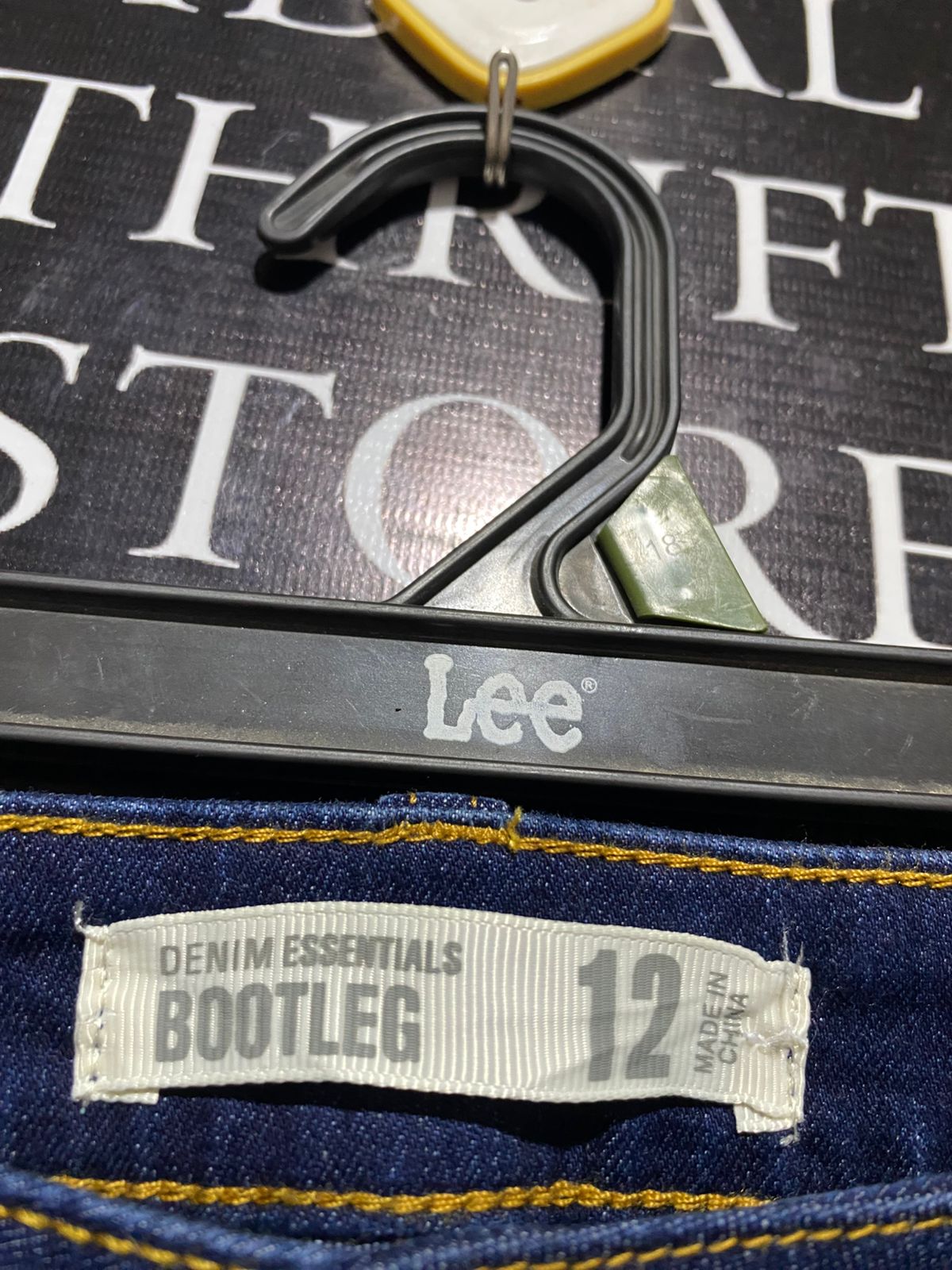 BOOTLEG |L| WAIST 30| B10| WOMEN'S MID-RISE BOOTCUT INDIGO DENIM JEANS