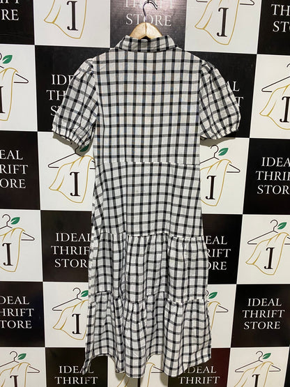 SHEIN | L |BUST 19| B11| BLACK AND WHITE GINGHAM PUFF SLEEVE TIERED SHIRT DRESS