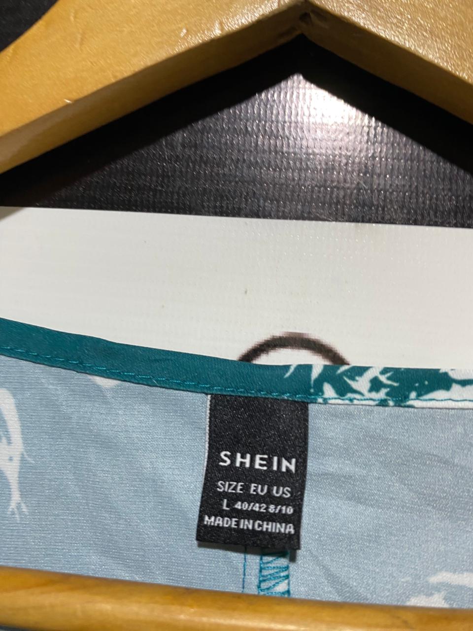 SHEIN | L| BUST 18| B 11| FLORAL V-NECK RUCHED WAIST PEPLUM TOP – TEAL & WHITE
