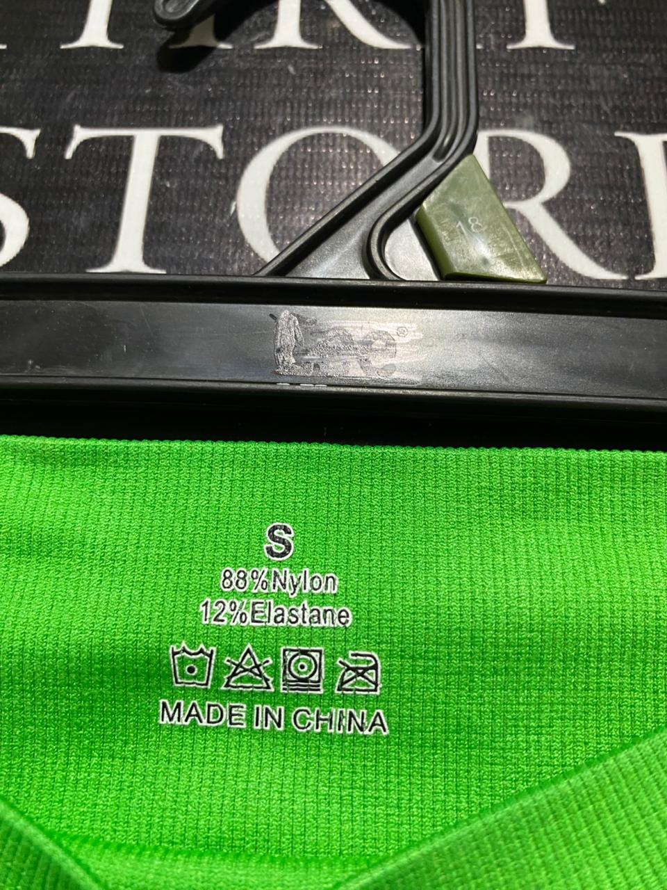 |S| WAIST 24| B11| VIBRANT NEON GREEN HIGH-WAISTED SEAMLESS PERFORMANCE SHORTS