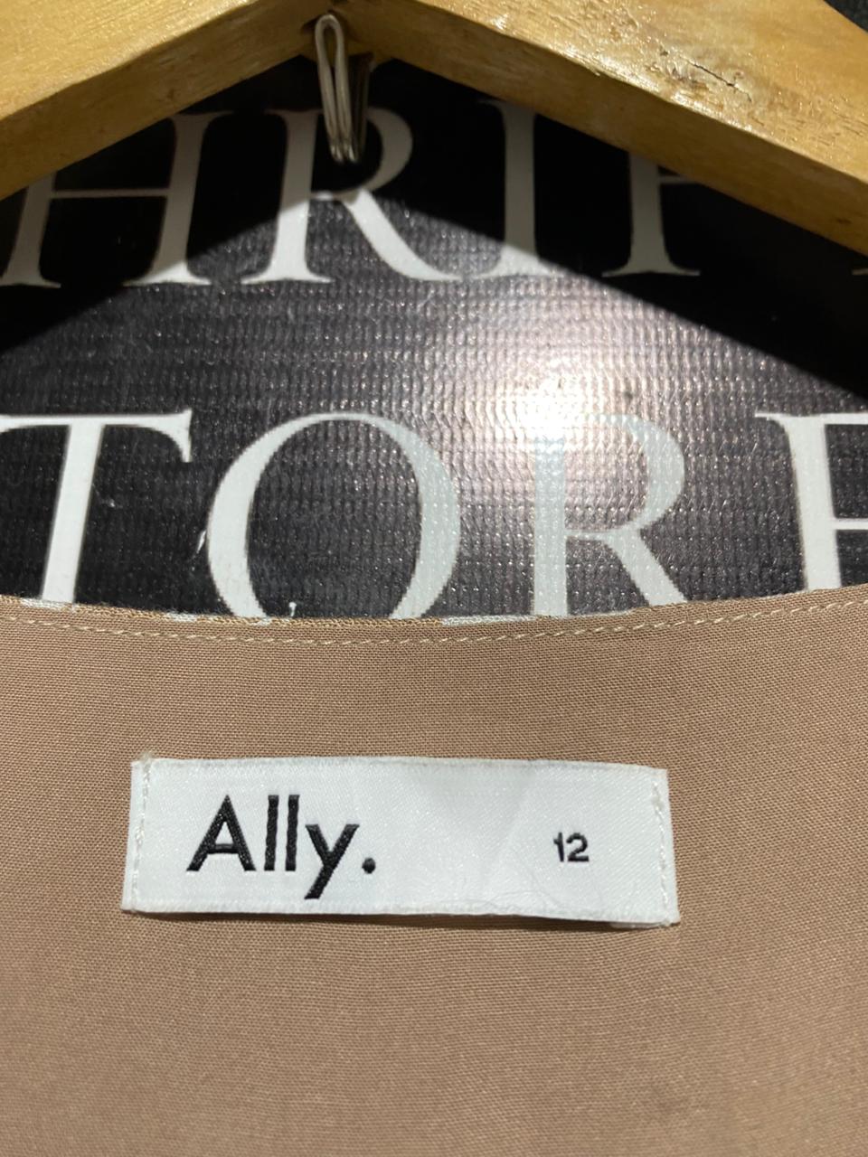 ALLY |M| BUST 17| B11| TAN LEOPARD PRINT TIERED V-NECK MIDI DRESS