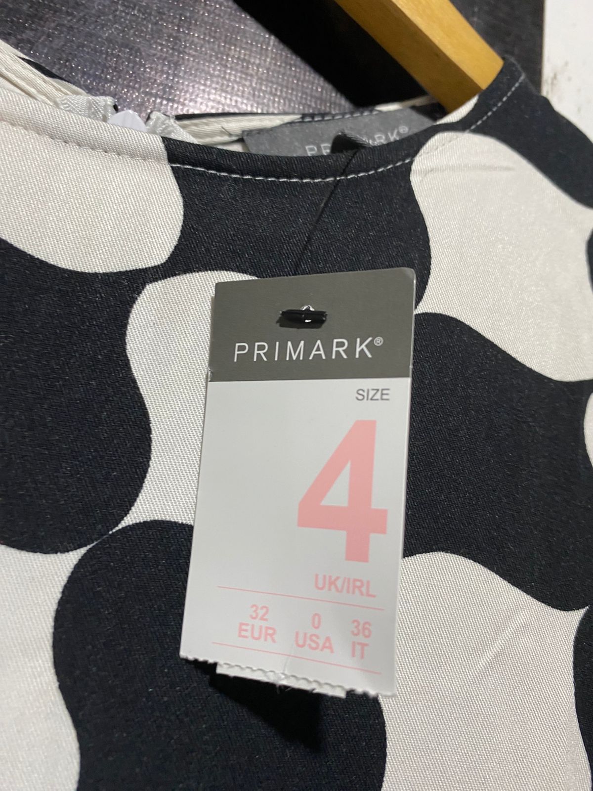 PRIMARK |M| BUST 15| B13| BLACK AND WHITE GEOMETRIC WAVE PRINT MIDI DRESS