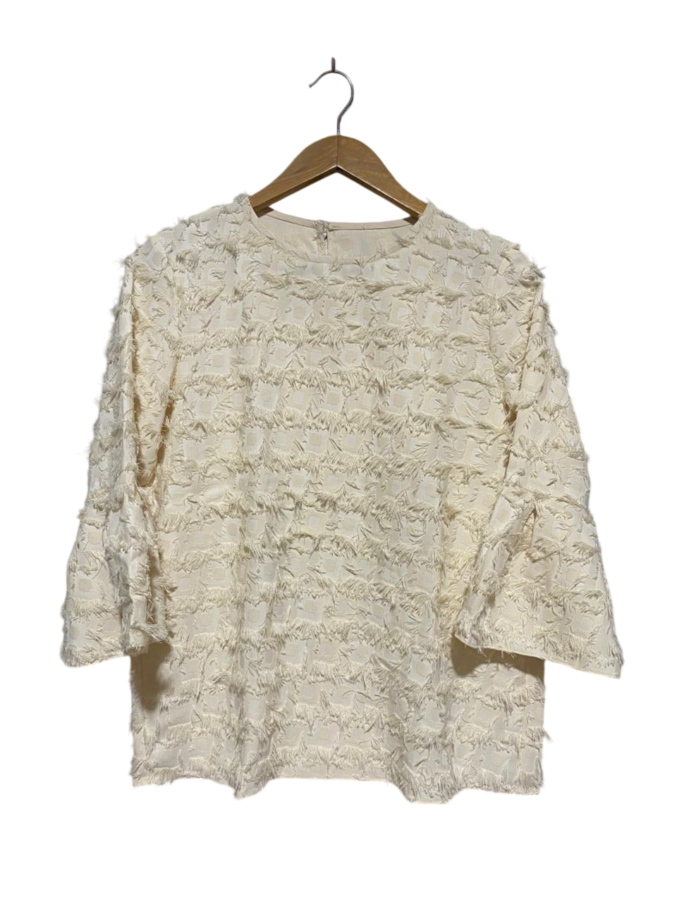 |L| BUST 20| B14| LUXE TEXTURED FRINGE CREAM BELL SLEEVE BLOUSE