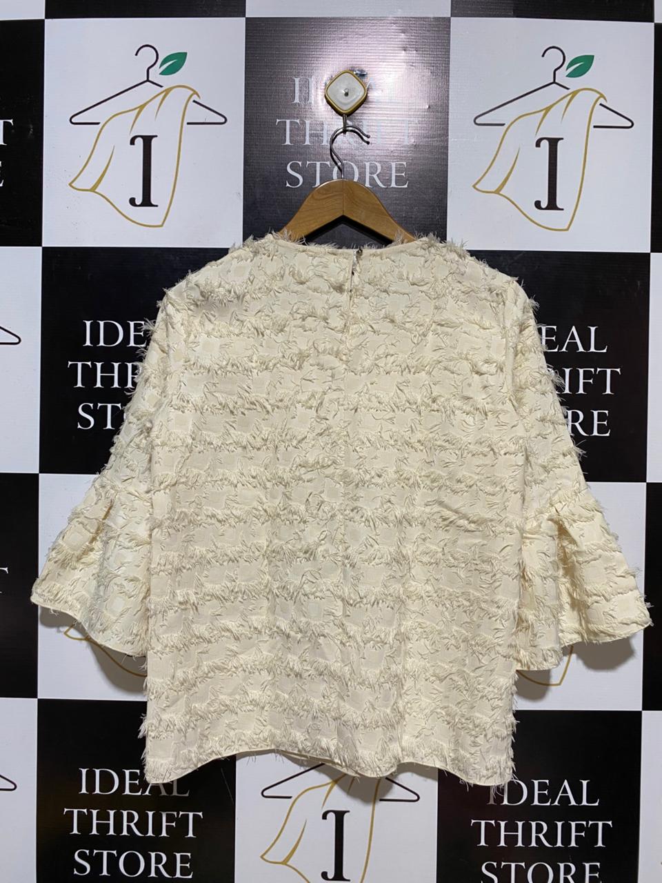 |L| BUST 20| B14| LUXE TEXTURED FRINGE CREAM BELL SLEEVE BLOUSE