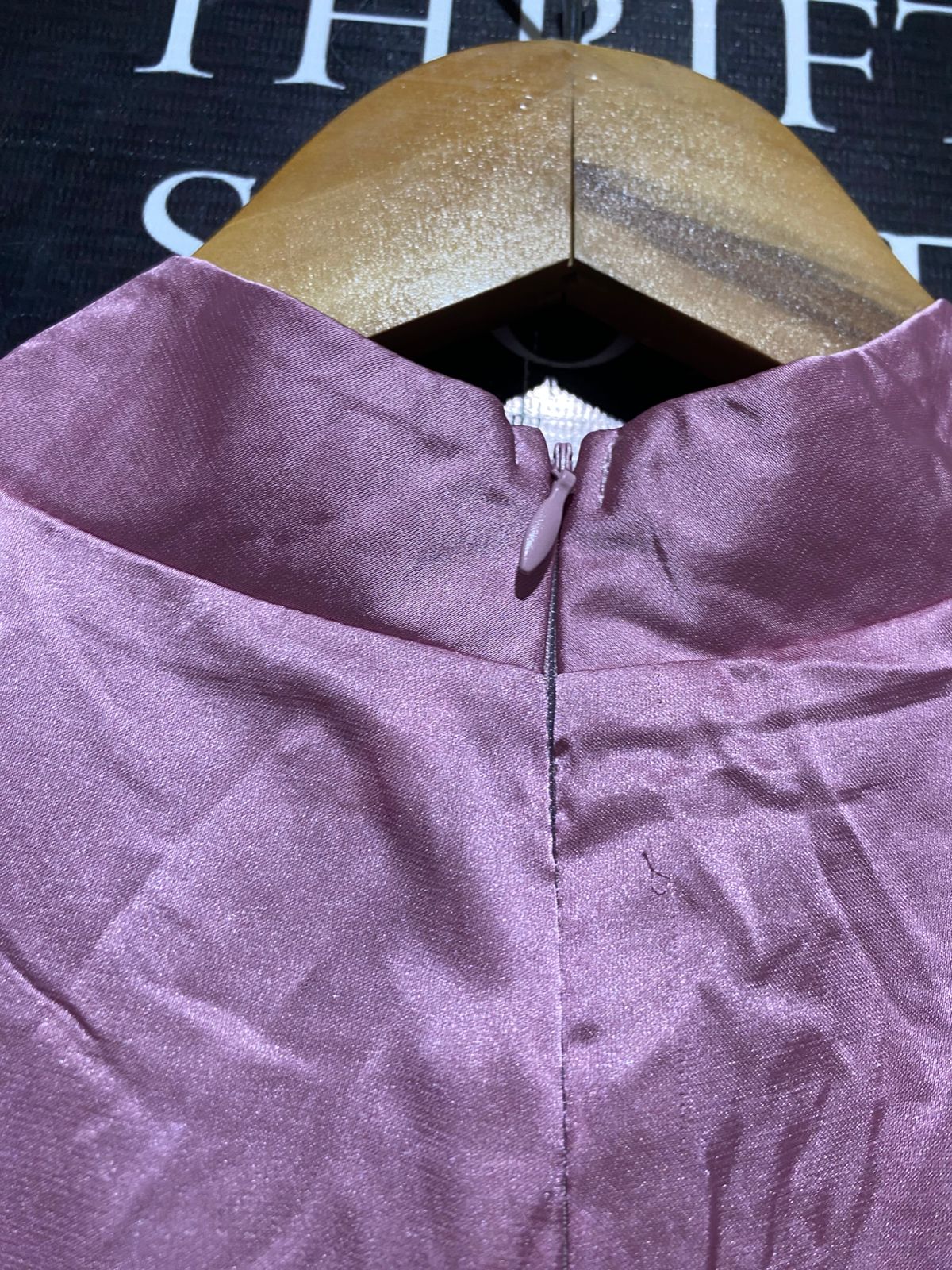 |M| BUST 18| B15| ELEGANT DUSTY PINK SATIN HIGH-NECK MAXI DRESS WITH BALLOON SLEEVES