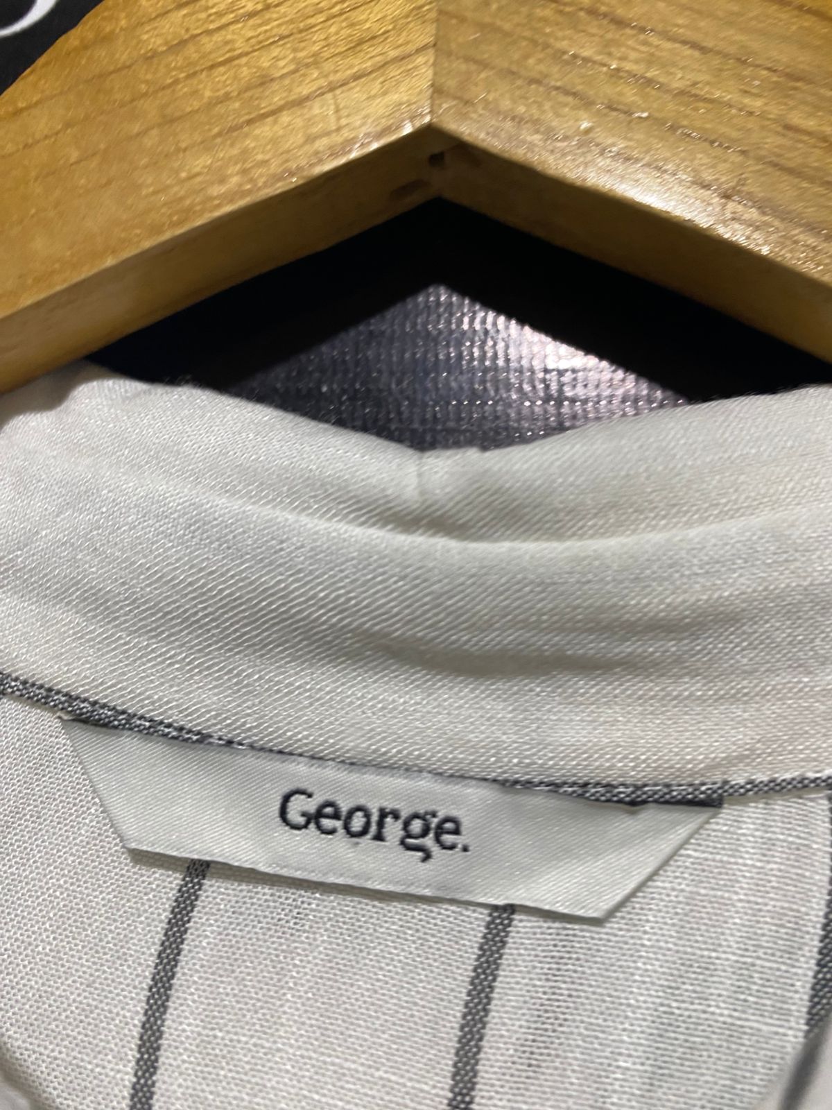 GEORGE |XXL| BUST 26| B15| WHITE AND BLACK VERTICAL STRIPE BUTTON-DOWN OVERSIZED SHIRT