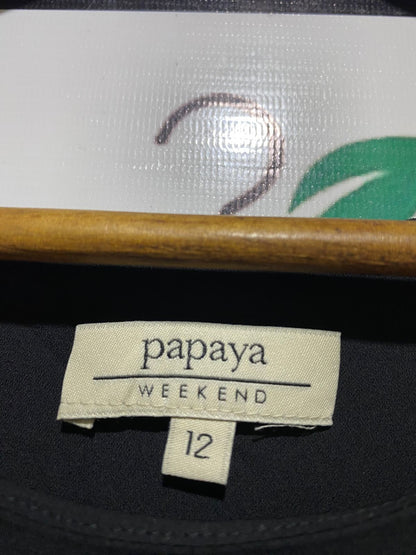 PAPAYA |M| BUST 21| B15| ESSENTIAL BURGUNDY CREW NECK TEE