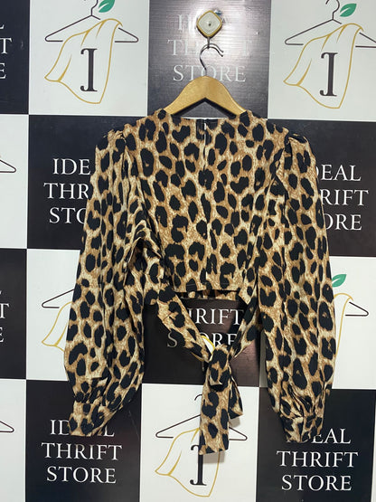VALLEY GIRL |S| BUST 17| B15| LEOPARD PRINT PUFF SLEEVE TIE-BACK CROP TOP