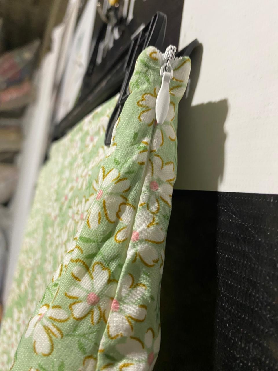 SHEIN |S| WAIST 28| B15| BOHEMIAN MINT GREEN DAISY PRINT MIDI SKIRT