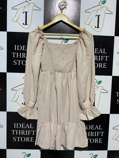 SHEIN |XS| BUST 14| B15| BEIGE SMOCKED SQUARE NECK TIERED MINI DRESS