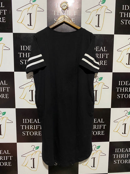 WOMANARY |XL| BUST 23| B15| ATHLETIC VARSITY STYLE BLACK T-SHIRT DRESS