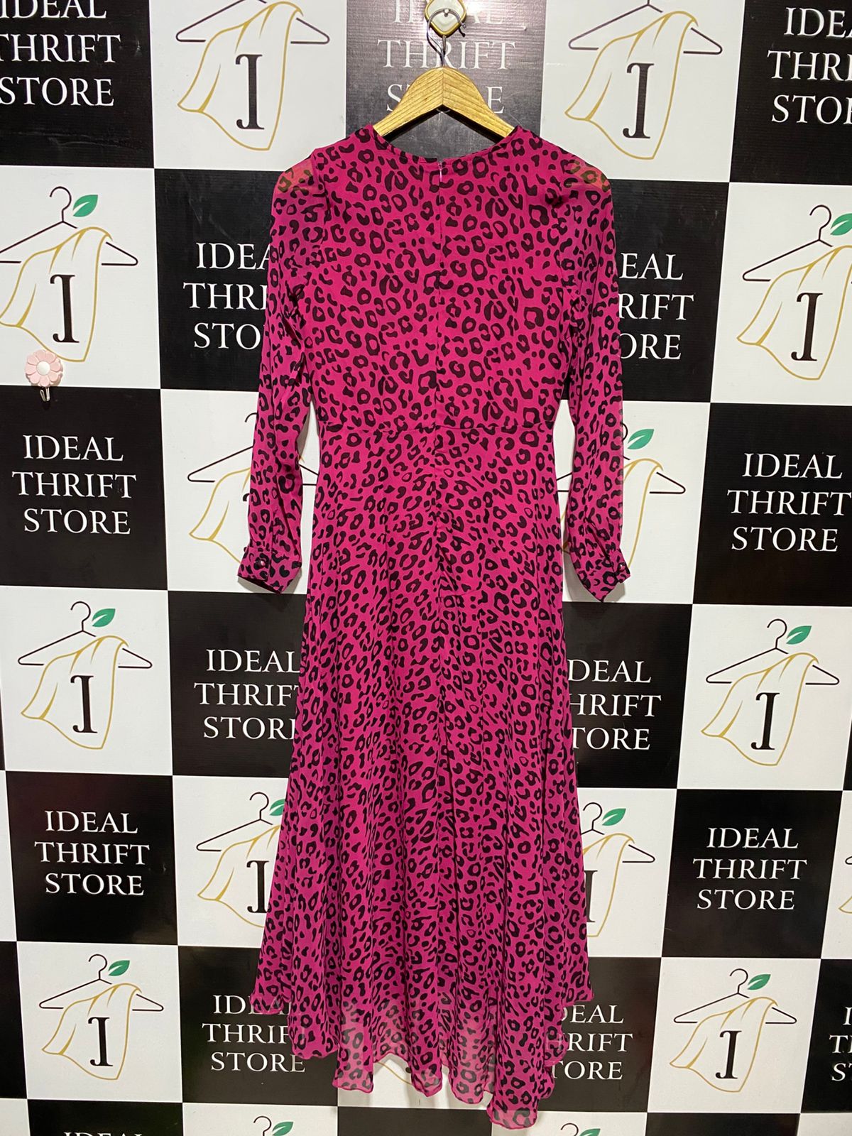 QUEENS FAMILY |M| BUST 16| B16| PINK LEOPARD PRINT LONG SLEEVE MAXI DRESS