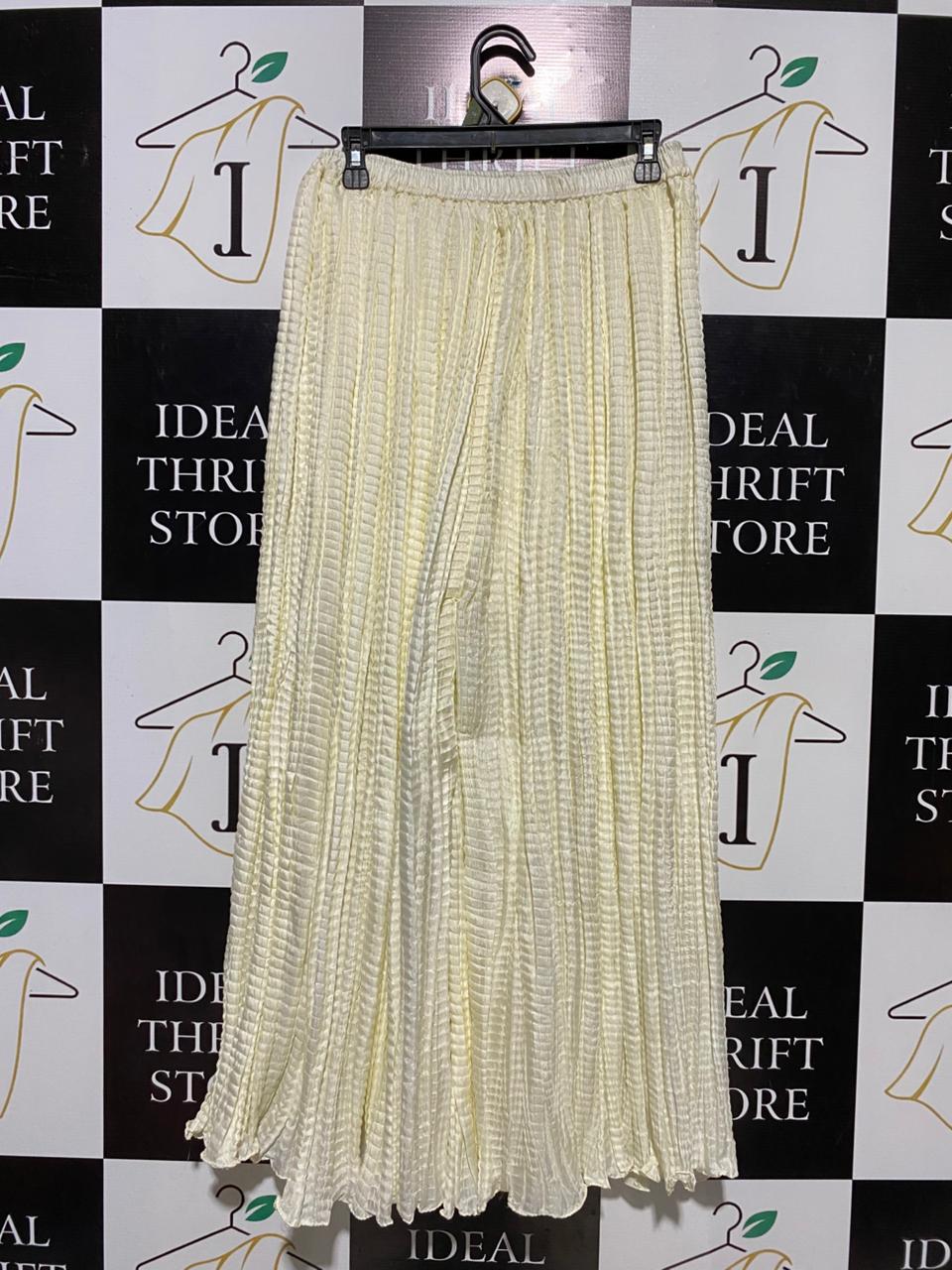 |M| WAIST 28| B16| PALE YELLOW PLISSE MAXI SKIRT WITH ELASTICATED WAIST