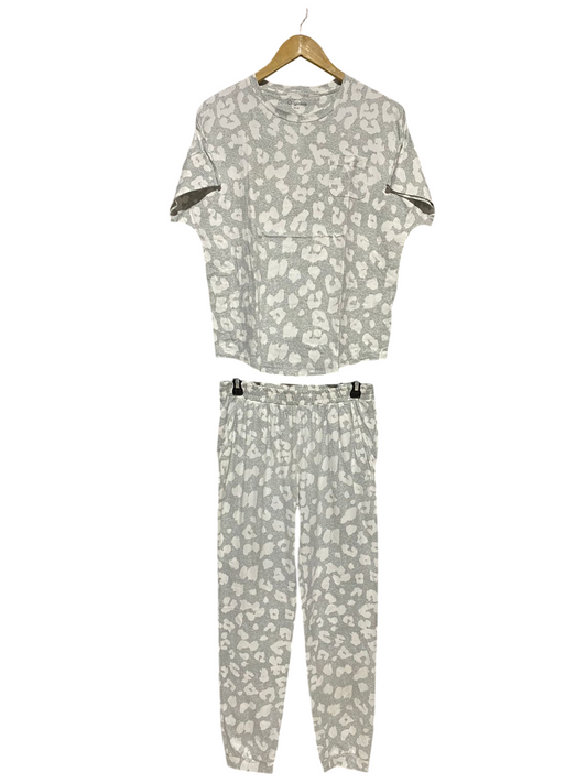 ORIGINALS |L| B26| GREY SNOW LEOPARD LOUNGEWEAR CO-ORD SET