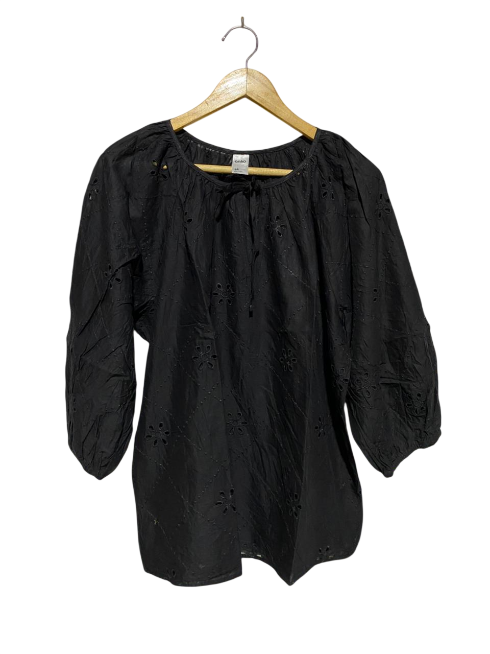 ANKO |XL| BUST 23| B17|  BLACK EYELET EMBROIDERY BLOUSE