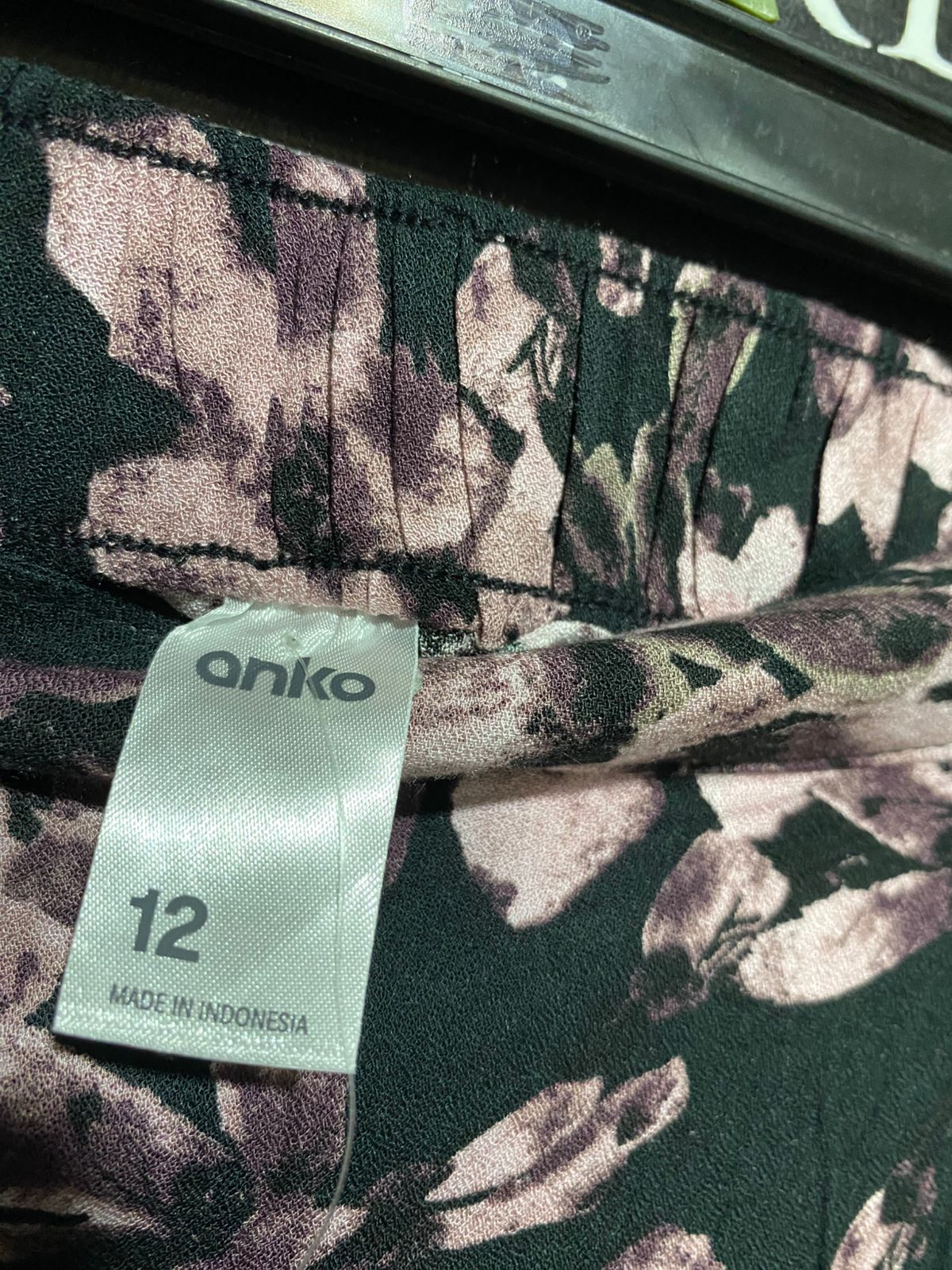 ANKO |L| WAIST 30| B17| FLORAL MAXI SKIRT IN BLACK AND DUSTY ROSE
