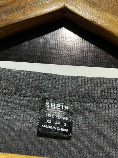 SHEIN |S| BUST 15| B17| BASICS LONG SLEEVE SCOOP NECK CROP TOP