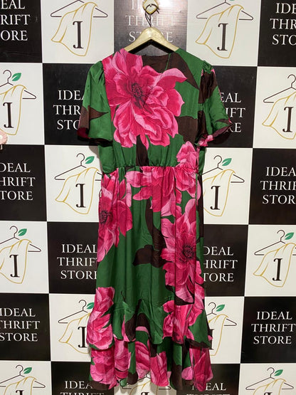 ET VOUS |L| BUST 20| B17| EMERALD GREEN & PINK FLORAL SATIN WRAP MIDI DRESS