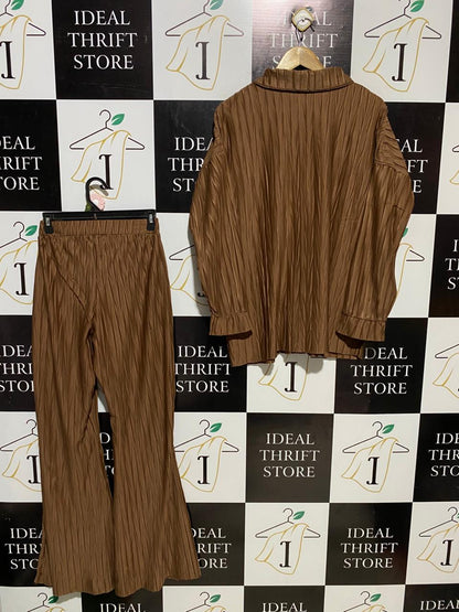 BOOHOO |S| B17| PLISSÉ BUTTON-DOWN & WIDE-LEG TROUSER SET
