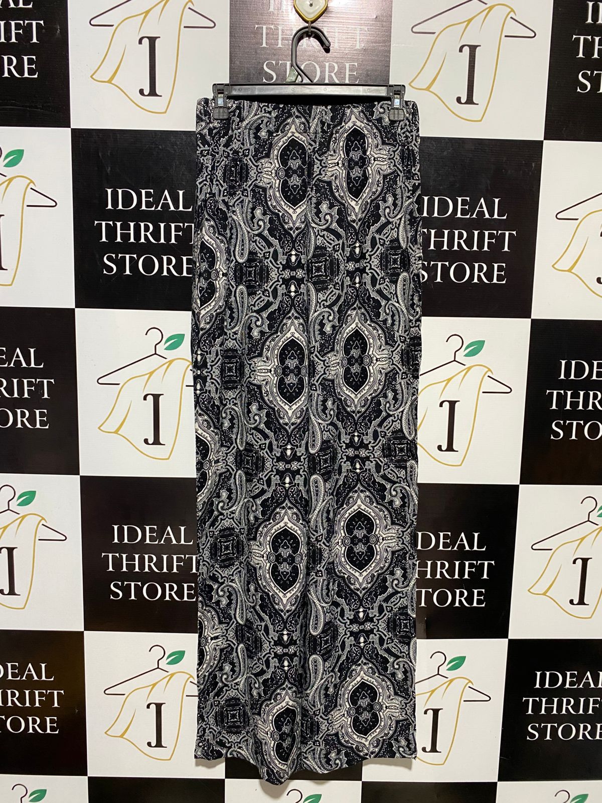 W |M| WAIST 28| B17|  BLACK & WHITE PAISLEY PRINT WIDE-LEG TROUSERS