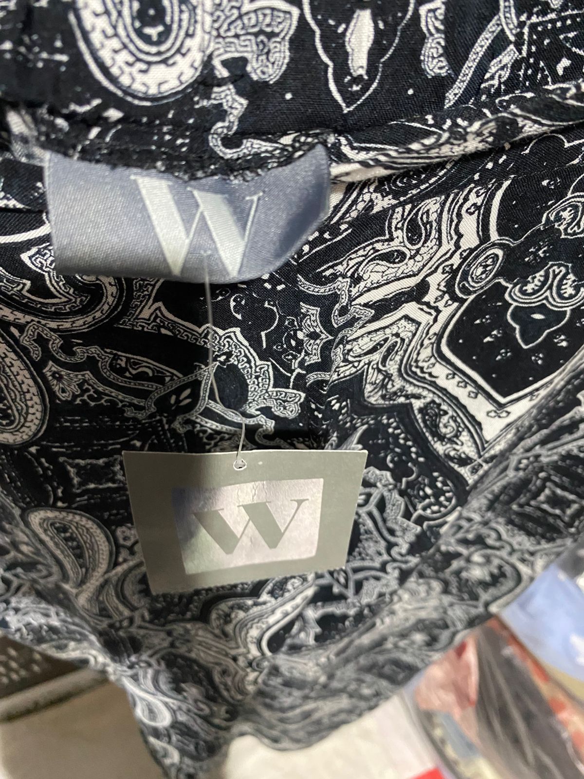 W |M| WAIST 28| B17|  BLACK & WHITE PAISLEY PRINT WIDE-LEG TROUSERS