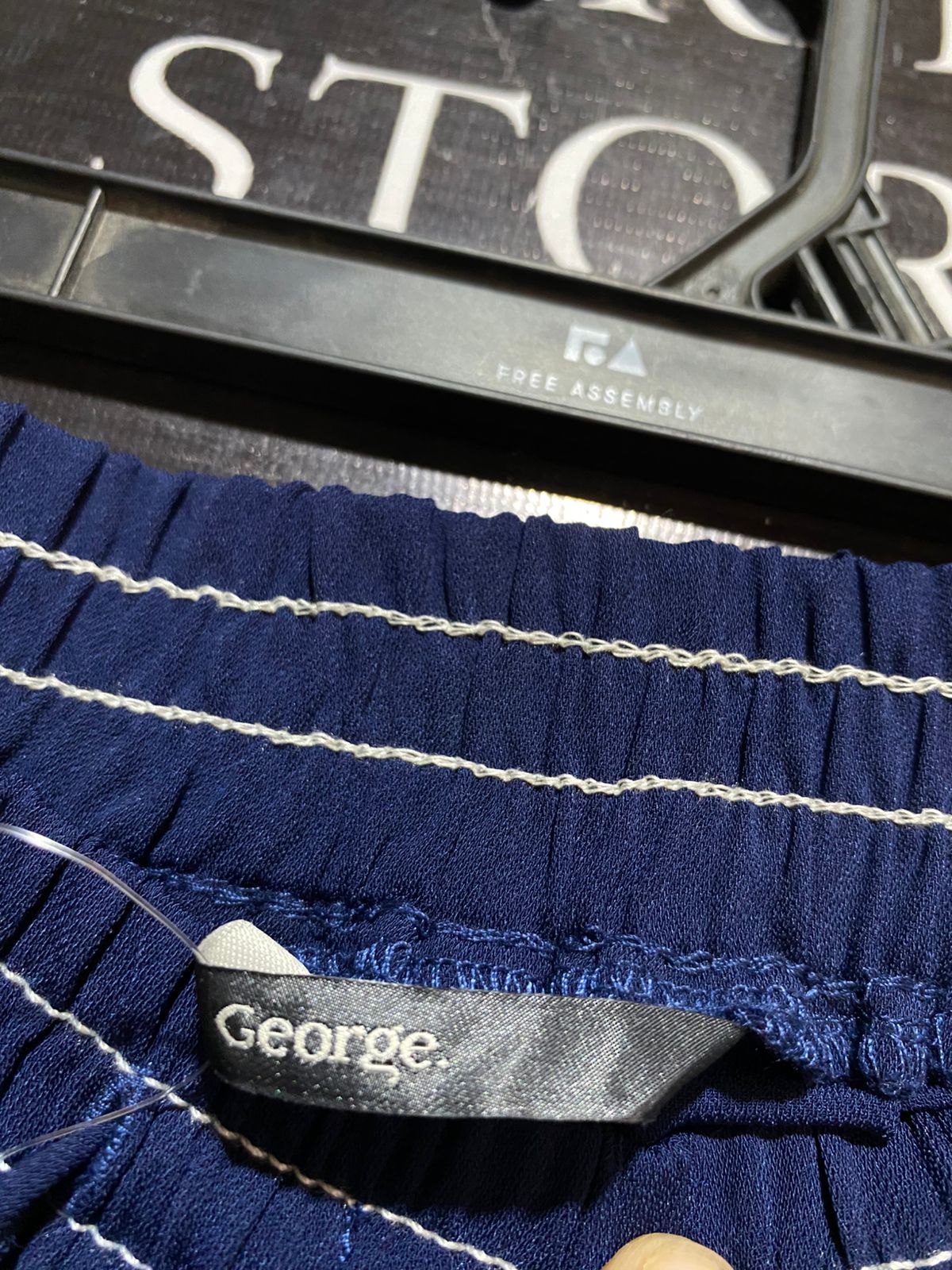 GEORGE |L| WAIST 31| B18| NAVY BLUE CONTRAST STITCH WIDE-LEG PANTS