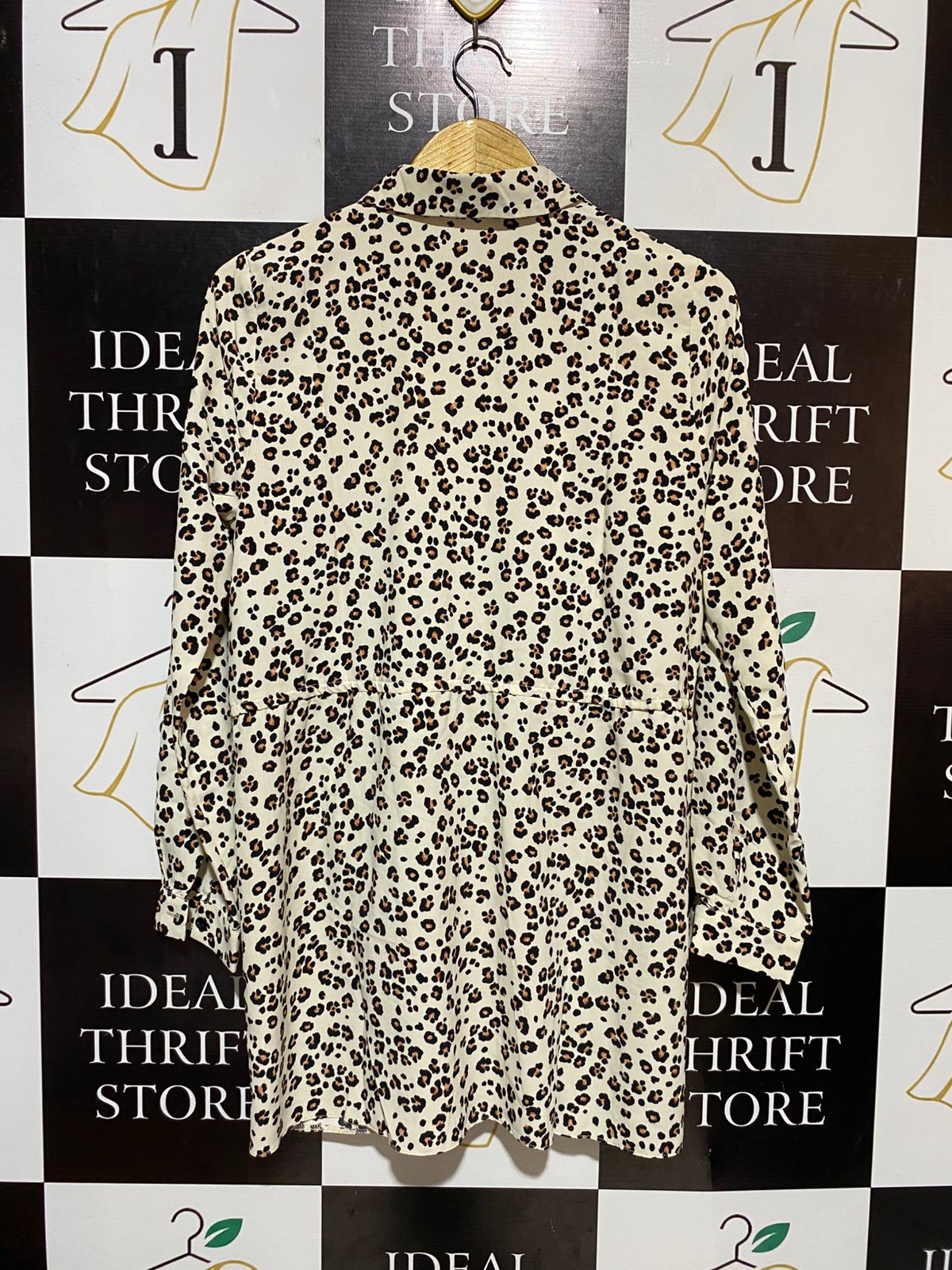 TU WOMAN |L| BUST 19| B18| LEOPARD PRINT BUTTON-DOWN SHIRT DRESS WITH WAIST TIE
