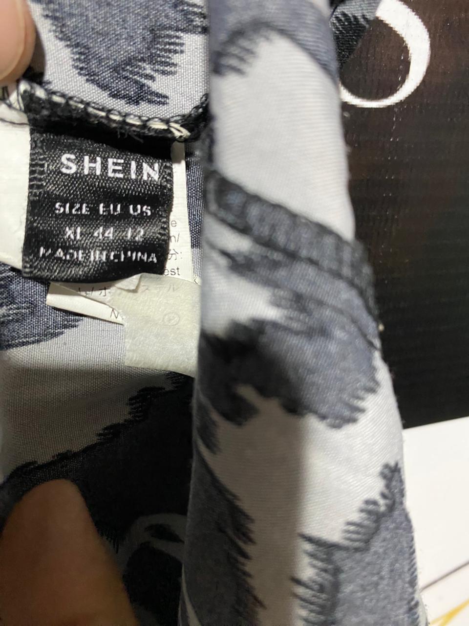 SHEIN |XL| BUST 20| B19| BLACK AND GREY ABSTRACT PRINT BUTTON-DOWN TIERED MAXI DRESS