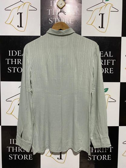 PRETTYLITTLE THING |L| BUST 18| B19| SAGE GREEN TEXTURED PLISSÉ LONG SLEEVE BUTTON-DOWN SHIRT