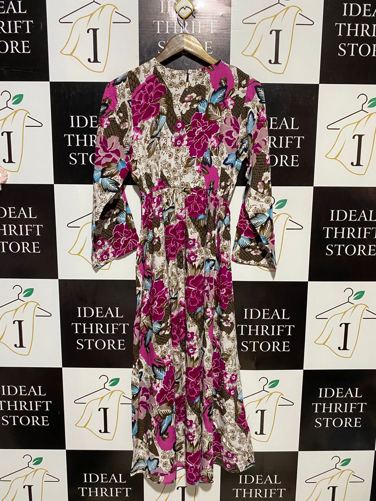 BEAUTIFUL |S/M| BUST 15| B19| COLLECTION BLCOLLECTION BLACK DITSY FLORAL V-NECK MIDI MAXI DRESSACK DITSY FLORAL V-NECK MIDI MAXI DRESS