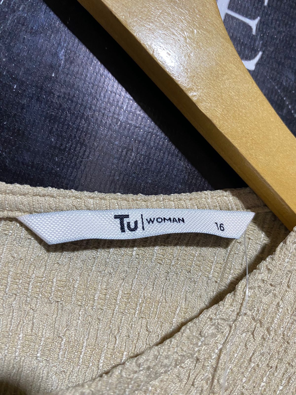TU WOMAN |L| BUST 20| B19| NEW WITH TAGS BEIGE TEXTURED LONG SLEEVE MAXI DRESS WITH WAIST TIE