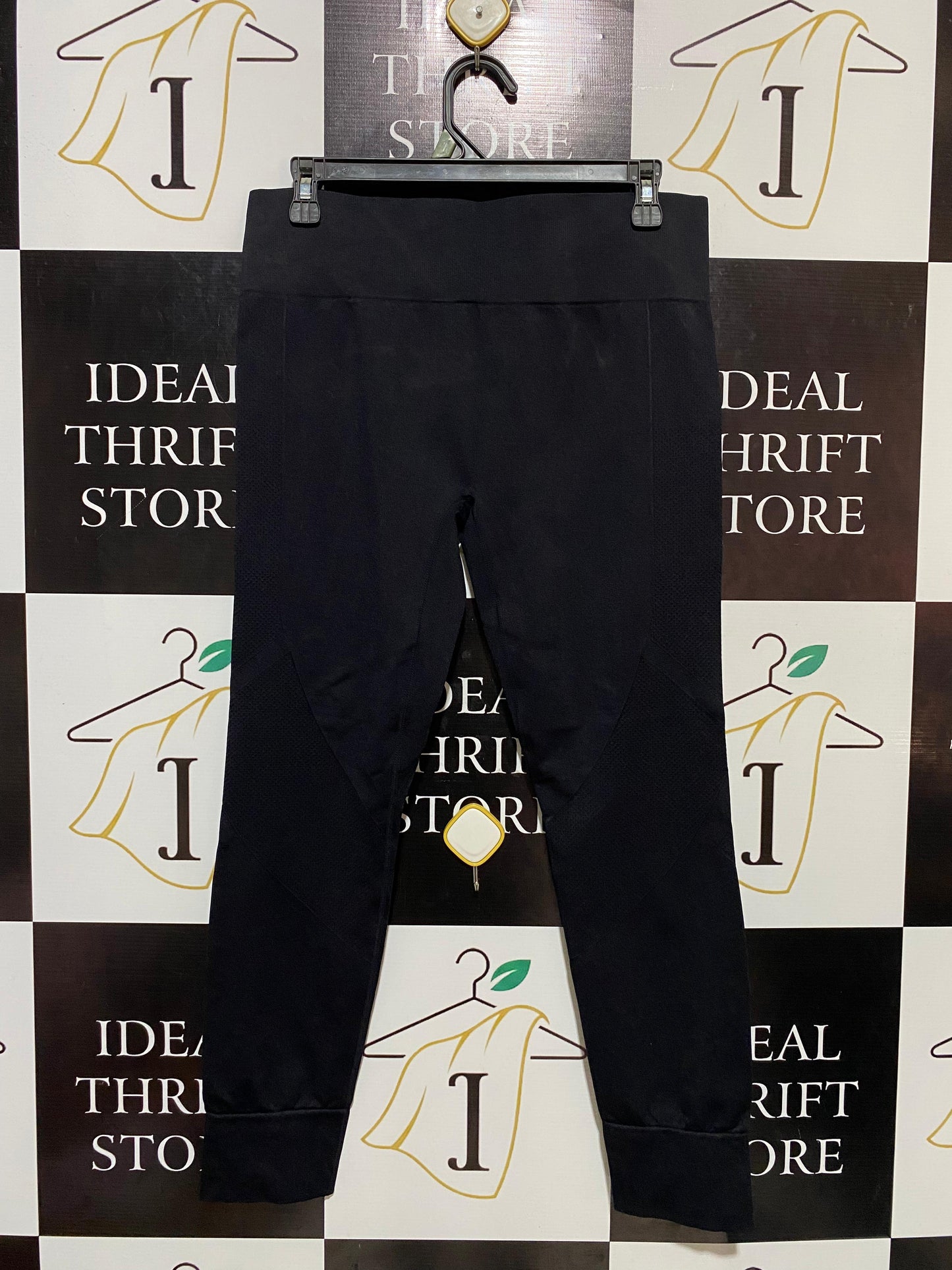 CIRCUIT |L| WAIST 30| B20| PREMIUM HIGH-WAISTED JET BLACK ACTIVEWEAR LEGGINGS