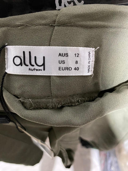 ALLY |M| WAIST 28| B20| OLIVE GREEN PAPERBAG WAIST SHORTS