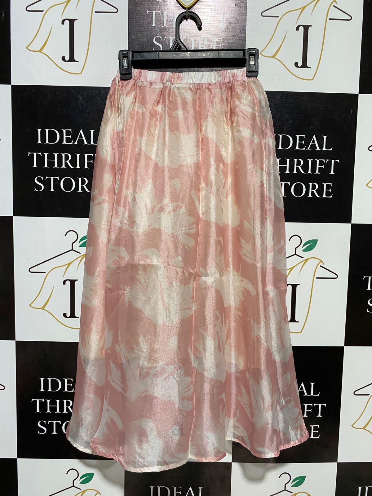 DAZY |XS| WAIST 24| B20| PINK AND CHAMPAGNE ABSTRACT SHIMMER MAXI SKIRT