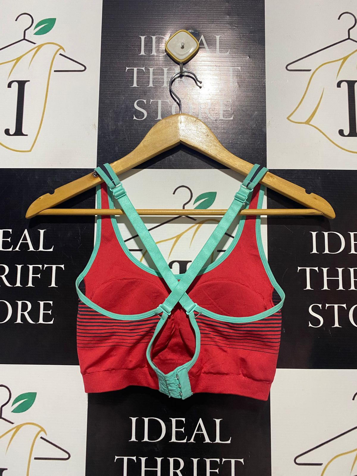 FIMAGE |S| BUST 14| B21| WOMEN'S PREMIUM OMBRE STRIPED SPORTS BRA