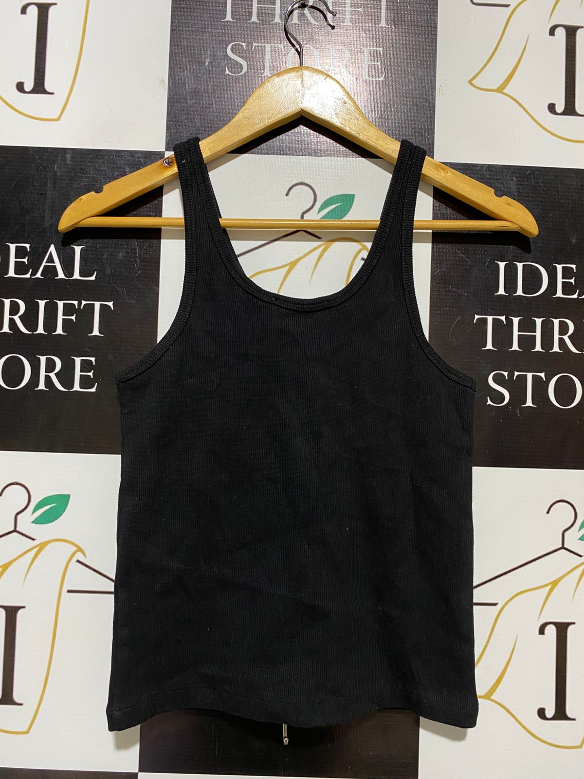 ASSEMBLY LABLE |S| BUST 13| B20| WOMEN'S BLACK RIBBED TANK TOP