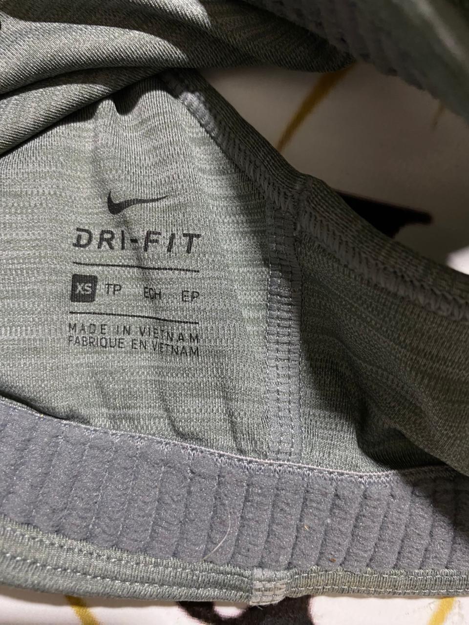 NIKE |XS| BUST 12| B20| DRI-FIT HEATHERED RACERBACK SPORTS BRA