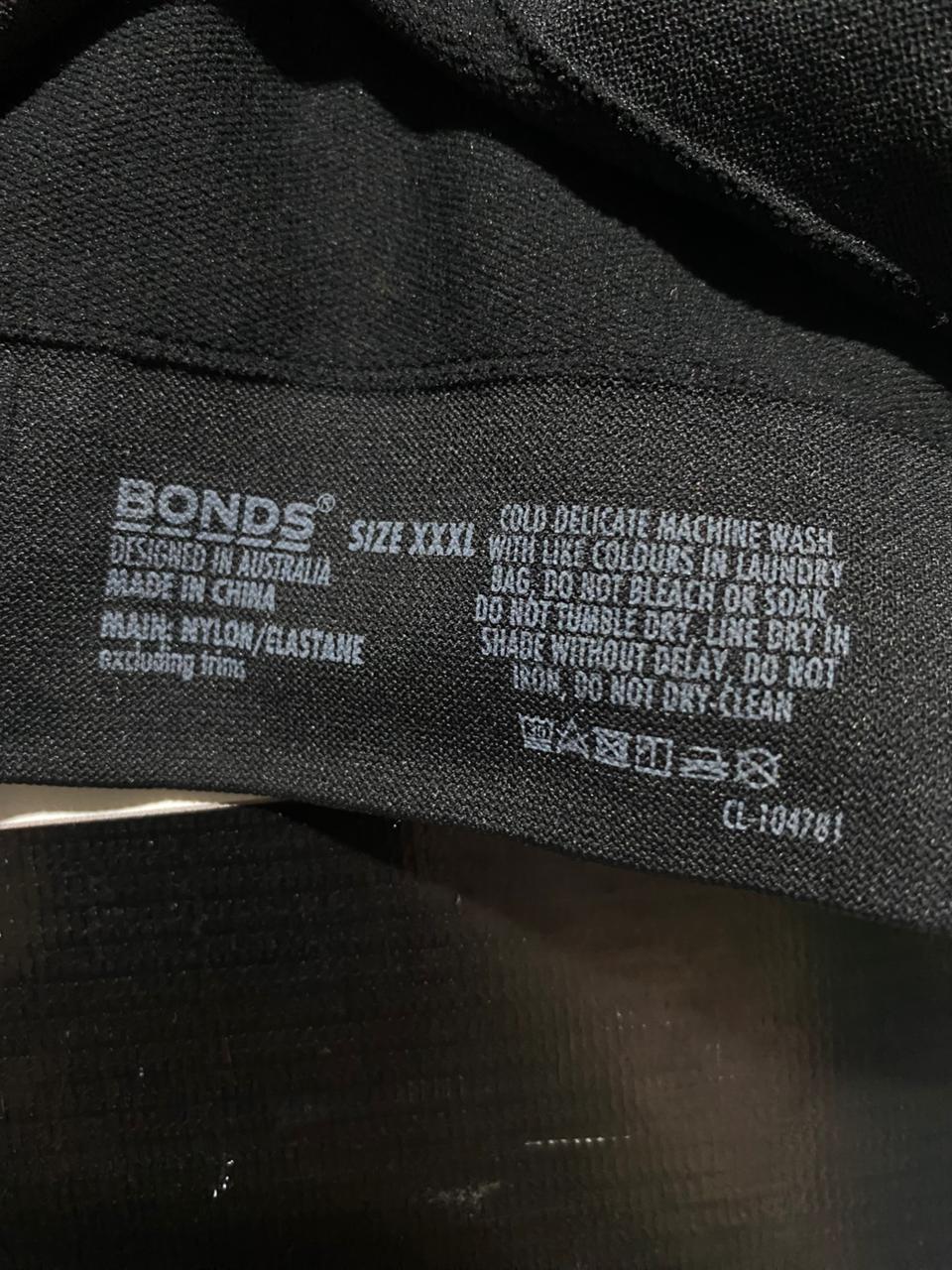 BONDS |M| BUST 14| B20| WOMEN'S COMFY CROP BRA - BLACK