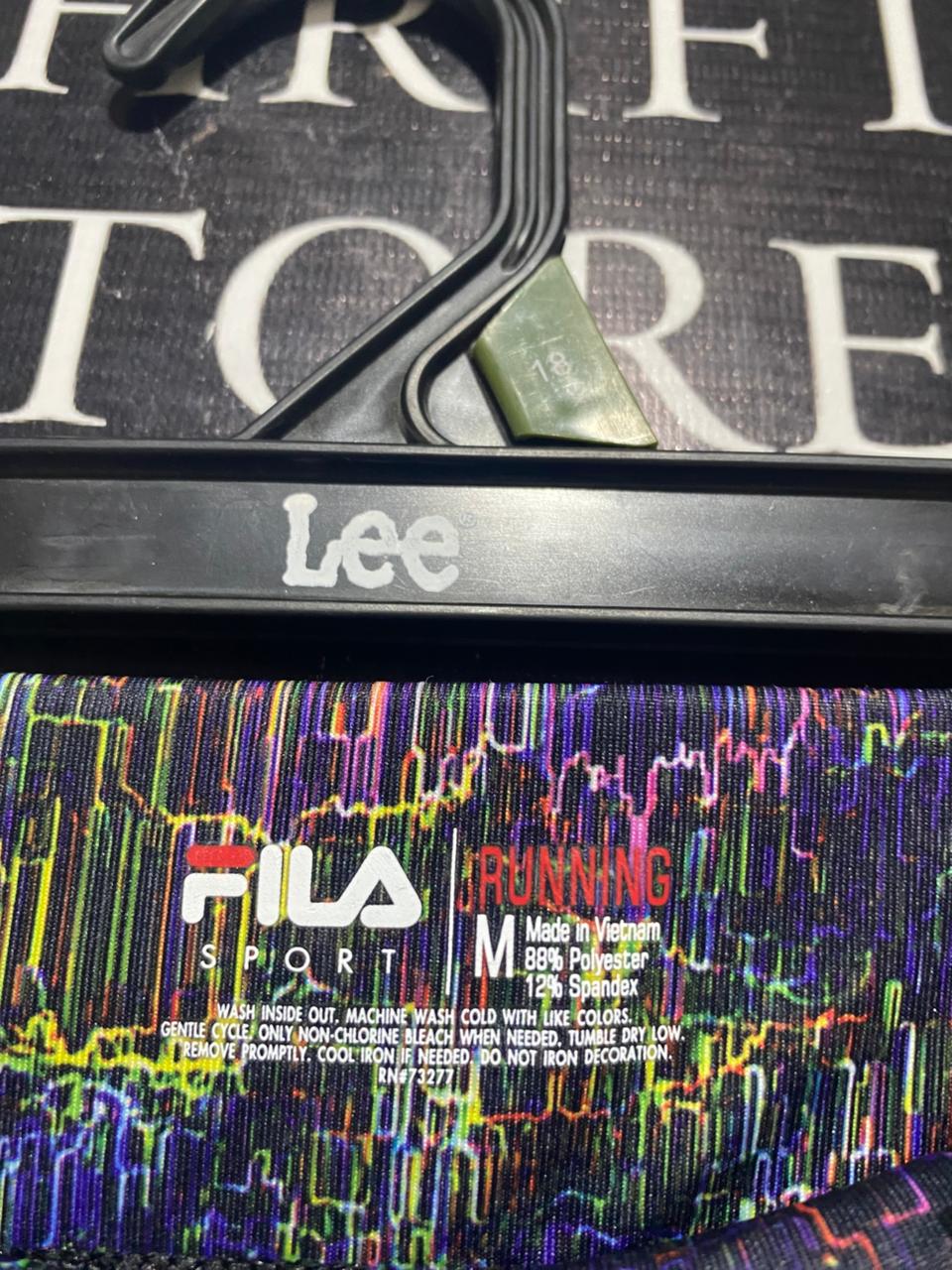 FILA |L| WAIST 30| B20| WOMEN'S ABSTRACT GLITCH PRINT COMPRESSION SHORTS