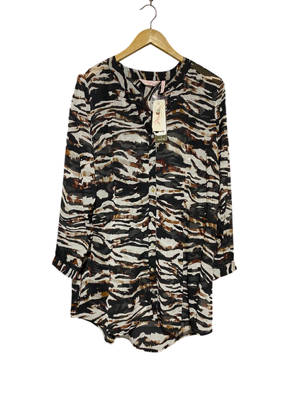 MILLERA |XL| BUST 24| B21| ANIMAL PRINT BUTTON-DOWN SHIRT