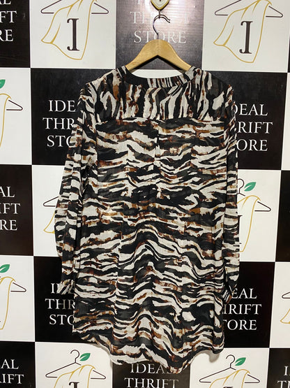 MILLERA |XL| BUST 24| B21| ANIMAL PRINT BUTTON-DOWN SHIRT