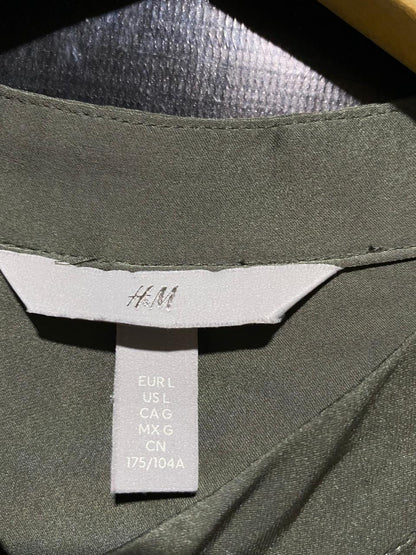 H&M |XL| BUST 24| B21| OLIVE GREEN SATIN FINISH LONG SLEEVE UTILITY SHIRT WITH POCKET