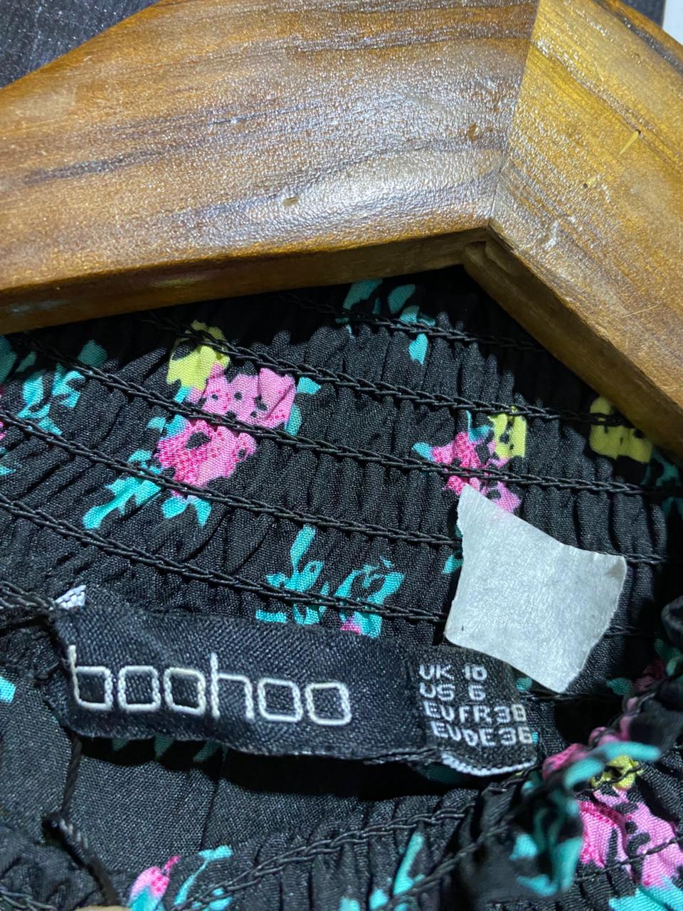 BOOHOO |M| BUST 17| C2| BLACK FLORAL HIGH-NECK SMOCKED MIDI DRESS