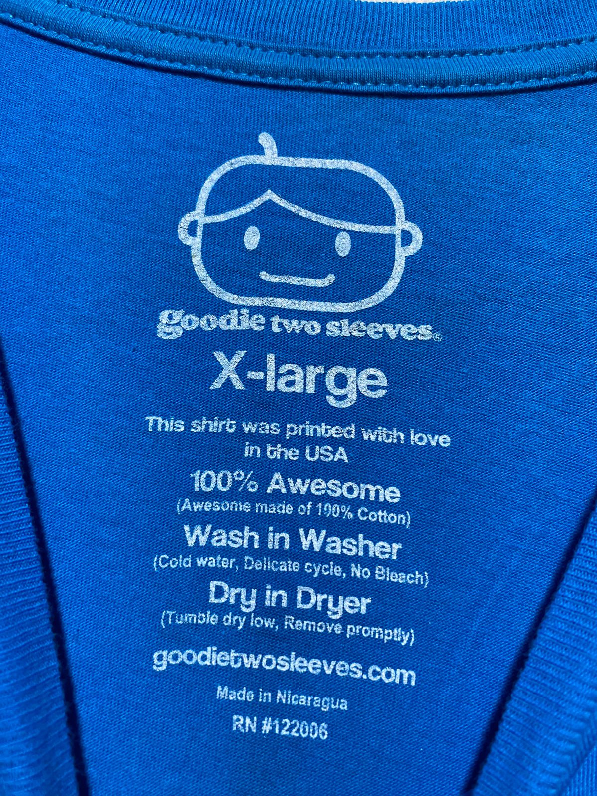GOODIE TWO SLEEVES |XL| B22| VIBRANT BLUE GRAPHIC T-SHIRT WITH FUNNY CAT ILLUSTRATION
